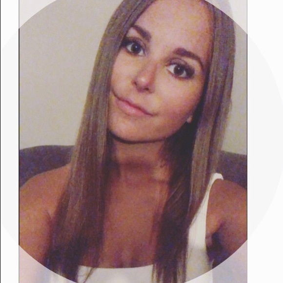 Meet your Posher, Valérie